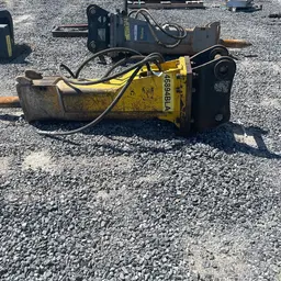 2015 Atlas Copco SB 452 Attachment