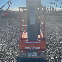 2016 Skyjack SJ16 Self-Propelled One-Person Lift