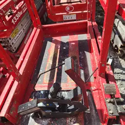 2017 MEC 1330SE Scissor Lift