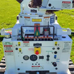 2022 S.D.P. Manufacturing EZ55MLP Digger Derrick
