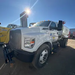 2019 Ford F-750 GAS Water Truck