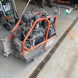 2021 Husqvarna SOFF CUT 4000 Street Saw/Blade