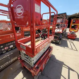 2017 MEC 1330SE Scissor Lift