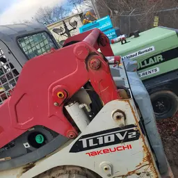 2017 Takeuchi TL10V2-R Track Loader
