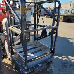 2015 JLG 20MVL Self-Propelled One-Person Lift