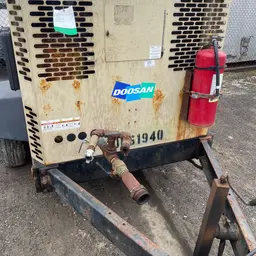 2016 Doosan XP375WJD Air Compressor