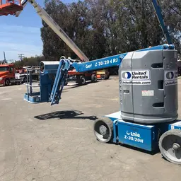 2014 Genie Z-30/20N Articulating Boom Lift
