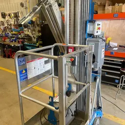 2018 Genie AWP-40SDC Pusharound Lift