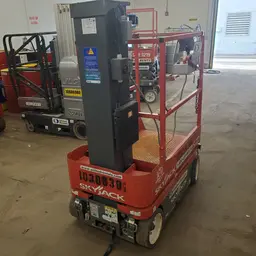 2015 Skyjack SJ12 Self-Propelled One-Person Lift