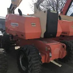 2013 JLG 800AJ Articulating Boom Lift