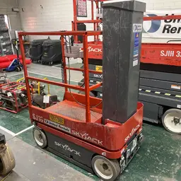 2016 Skyjack SJ16 Self-Propelled One-Person Lift