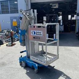 2017 Genie AWP-30SDC Pusharound Lift