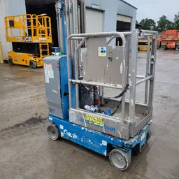 2012 Genie GR-20 Self-Propelled One-Person Lift