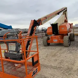 2013 JLG 800AJ Articulating Boom Lift