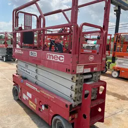2019 MEC 2632SE Scissor Lift