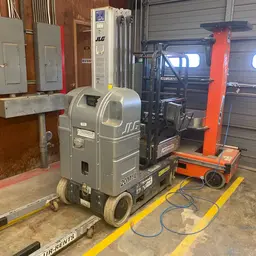 2016 JLG 20MVL Self-Propelled One-Person Lift