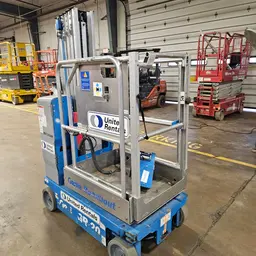 2017 Genie GR-20 Self-Propelled One-Person Lift