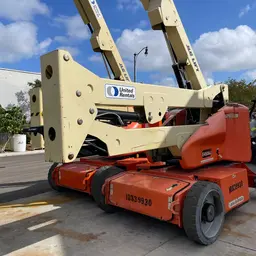 2015 JLG E450AJ Articulating Boom Lift