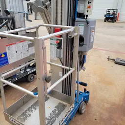 2017 Genie AWP-30SDC Pusharound Lift