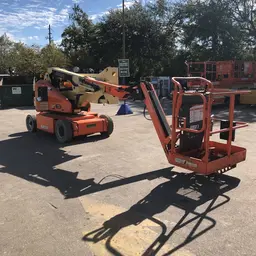 2013 JLG E400AJPN Articulating Boom Lift