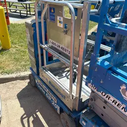 2016 Genie GR-20 Self-Propelled One-Person Lift