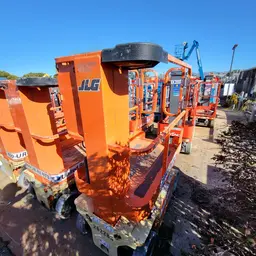 2018 JLG 1230ES Self-Propelled One-Person Lift