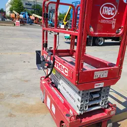 2017 MEC 1330SE Scissor Lift