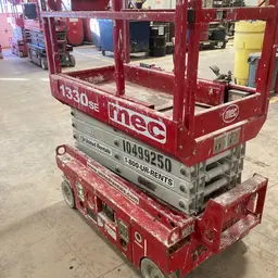 2016 MEC 1330SE Scissor Lift