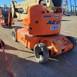 2014 JLG E400AJPN Articulating Boom Lift
