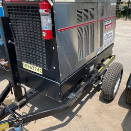 2019 Lincoln Electric VANTAGE 549 Welder