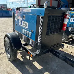 2021 Miller Welders Big Blue 300R Welder