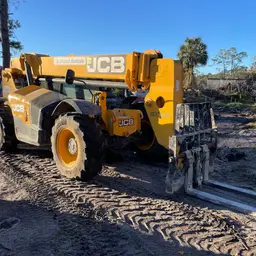 2015 JCB 507-42 Forklift