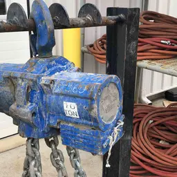 2012 JD NEUHAUS PROFI 10T Hoist