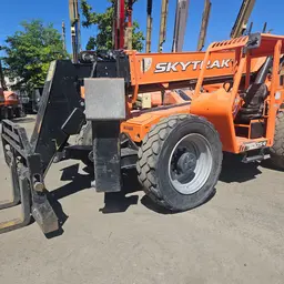 2017 SKYTRAK 10054 Forklift