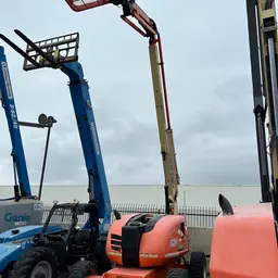 2015 JLG 600AJ Articulating Boom Lift