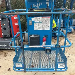 2015 Genie Z-40/23N RJ Articulating Boom Lift