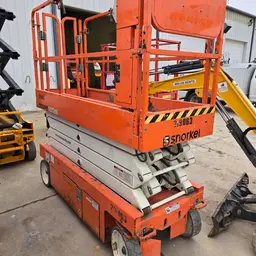 2018 Snorkel S3226E Scissor Lift