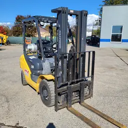 2017 Komatsu FG25T-16 Warehouse Forklift