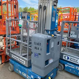 2017 Genie GR-20 Self-Propelled One-Person Lift