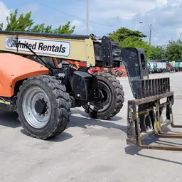 2016 JLG 642 Forklift