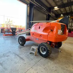 2013 JLG 400S Boom Lift