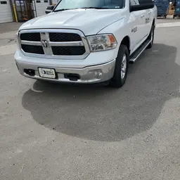 2018 Dodge 1500CREWSLTG4WD Pickup Truck