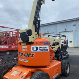 2014 JLG E450AJ Articulating Boom Lift