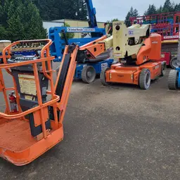 2014 JLG E400AJPN Articulating Boom Lift