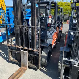 2018 Toyota 8FGU25 Warehouse Forklift