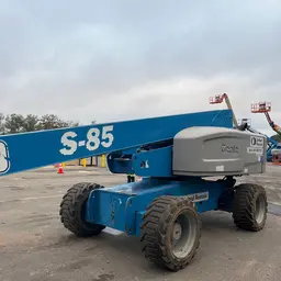 2015 Genie S-85 Boom Lift