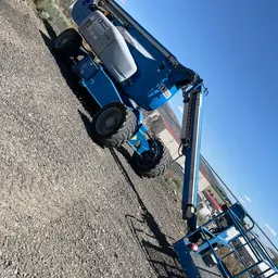 2015 Genie ZX-135 Articulating Boom Lift