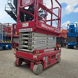 2018 MEC MICRO 19 Scissor Lift