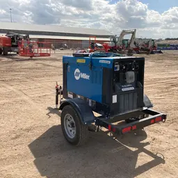 2021 Miller Welders Big Blue 300R Welder