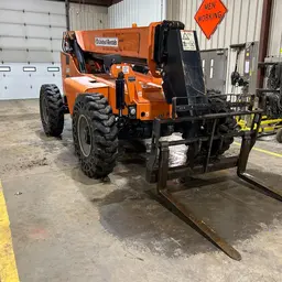 2016 SKYTRAK 8042 Forklift